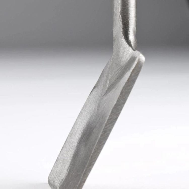 Mała motyczka stalowa kuta 4x5 cm (Sneeboer)